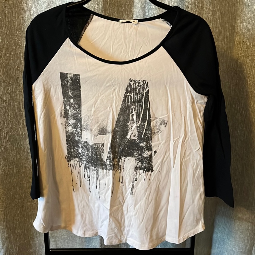 Soprano Long Sleeve LA Raglan Shirt